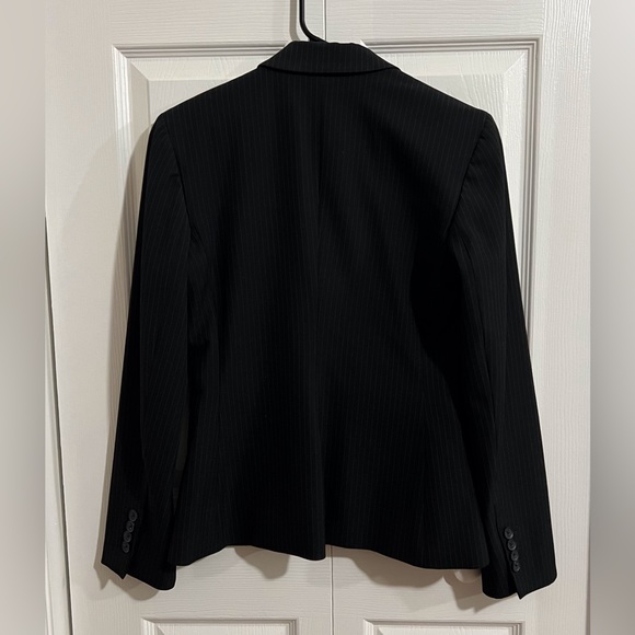 Express Pin Stripe Single Button Blazer Size 6 - Picture 3 of 7